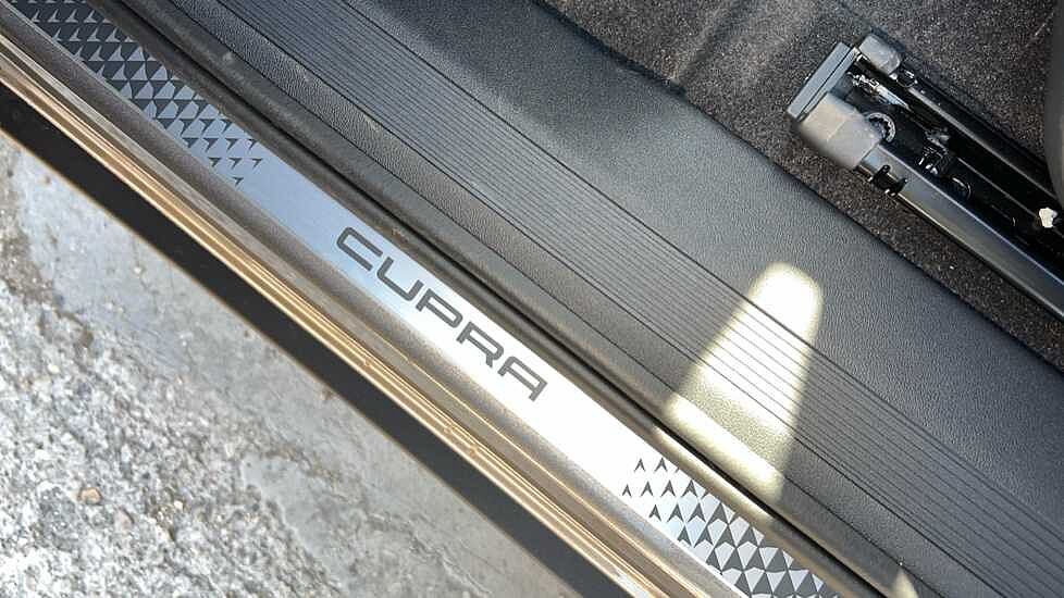 Cupra Tavascan 210kW V1 77kWh 5dr Auto