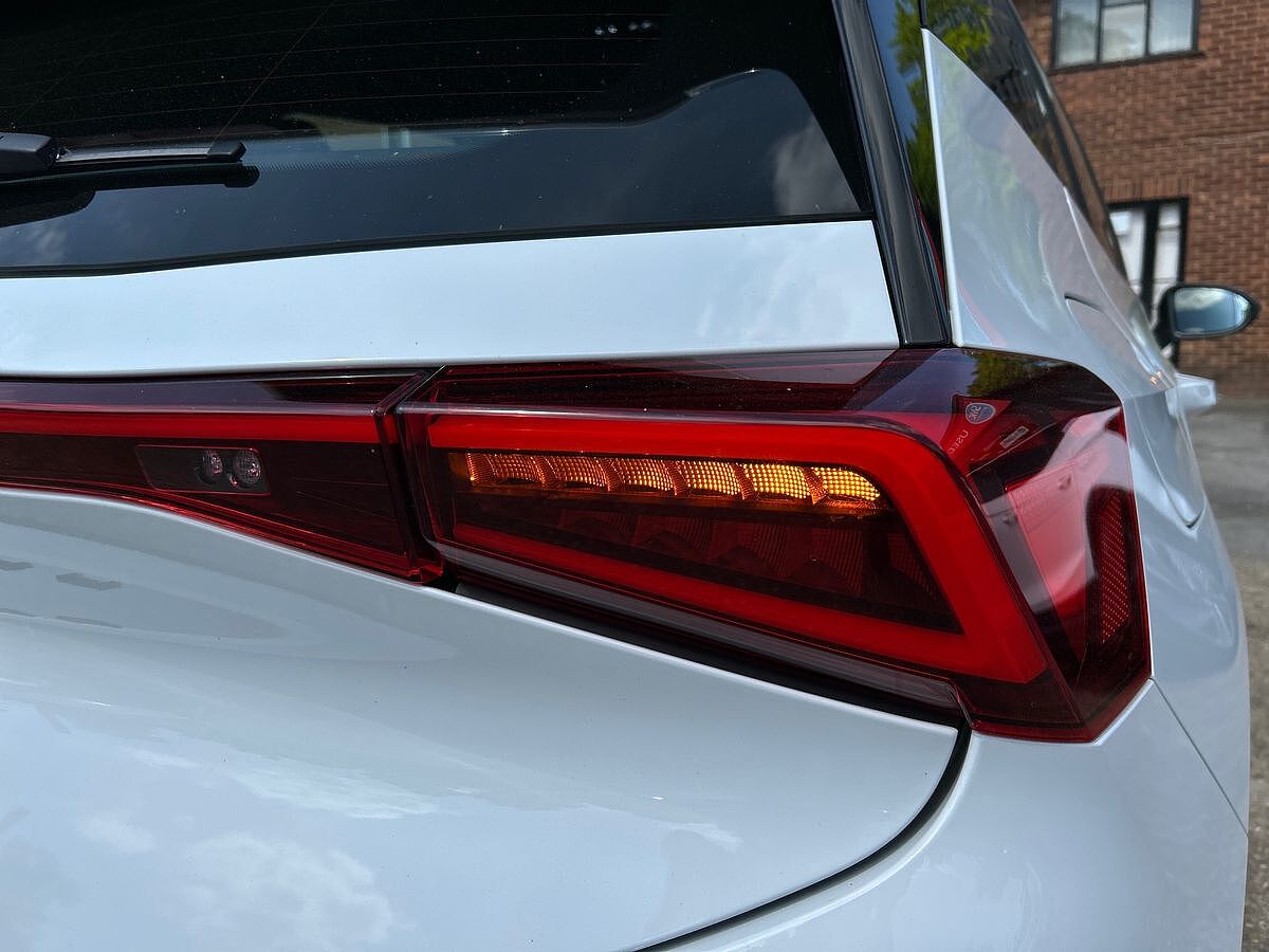 Cupra Born 150kW V1 58kWh 5dr Auto