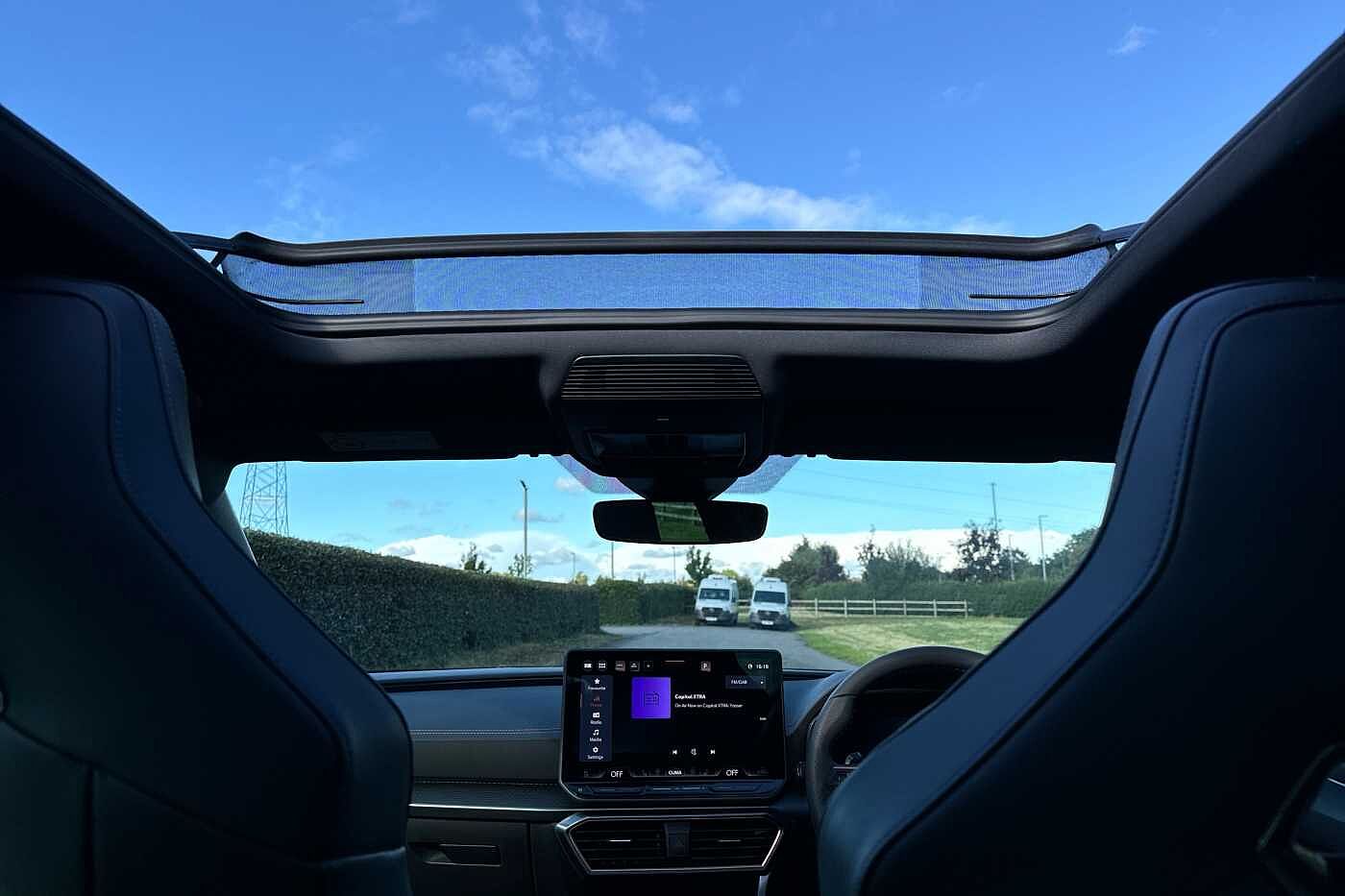 Cupra Leon Estate VZ First Edition 1.5 e-HYBRID DSG-auto 272 6-speed automatic *Matte Paint*