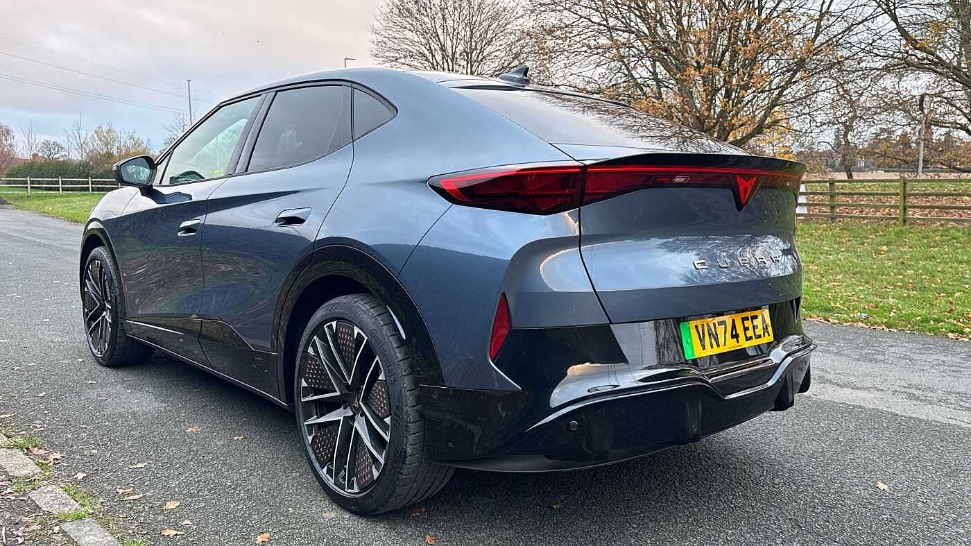 Cupra Tavascan VZ2 77 kWh AFV 340 Auto Winter Pack *Premium Metallic*