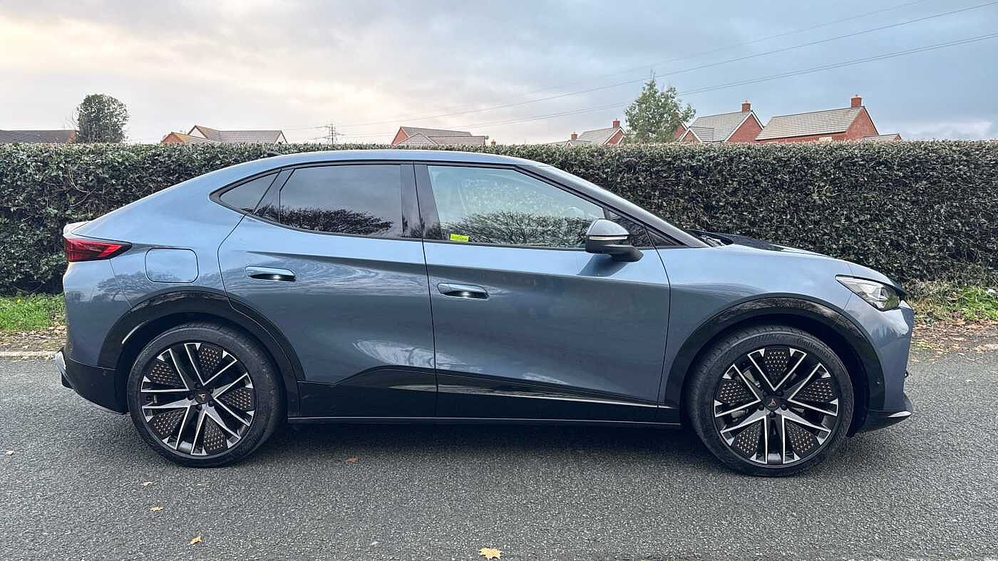 Cupra Tavascan VZ2 77 kWh AFV 340 Auto Winter Pack *Premium Metallic*