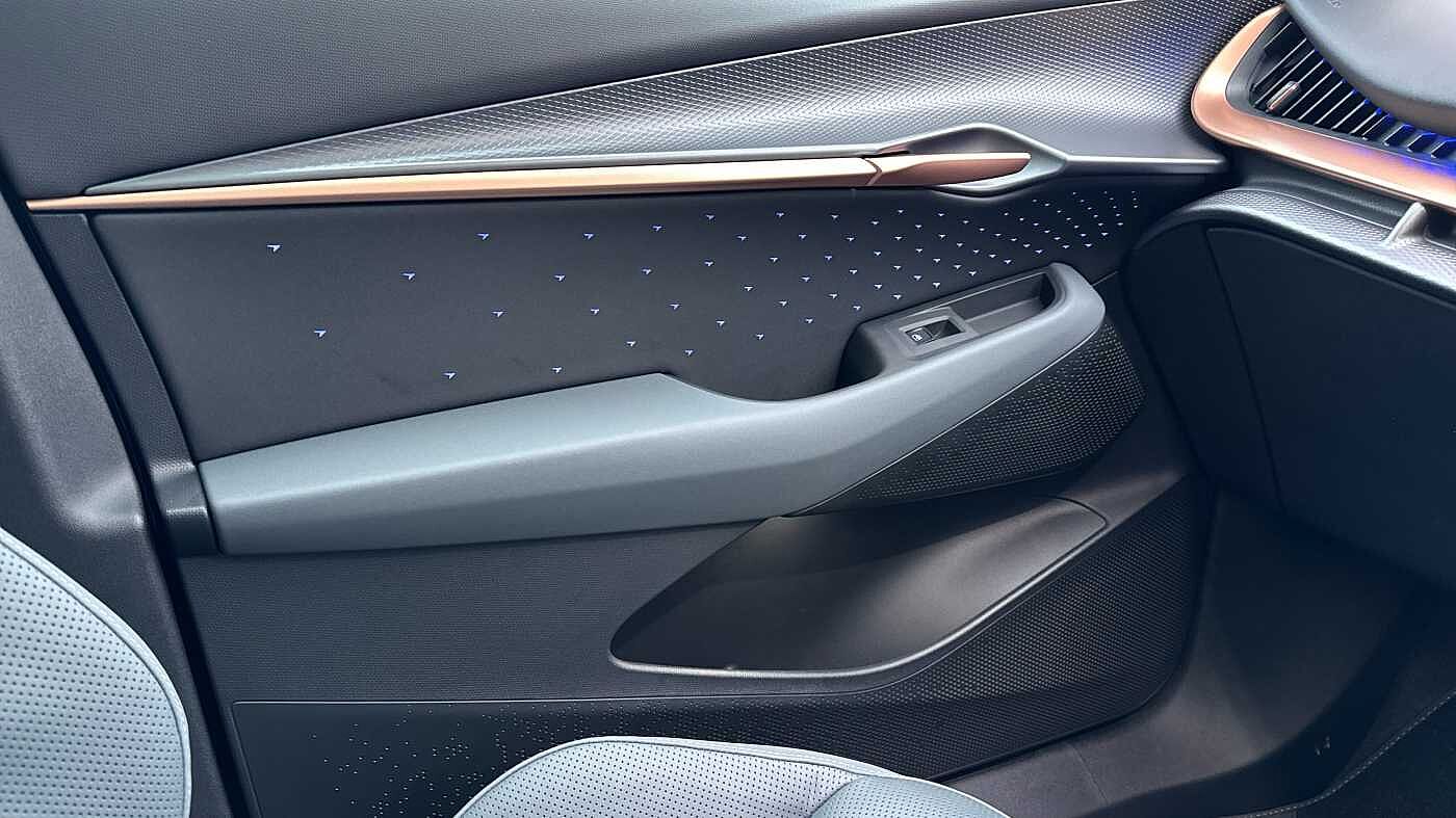 Cupra Tavascan VZ2 77 kWh AFV 340 Auto Winter Pack *Premium Metallic*