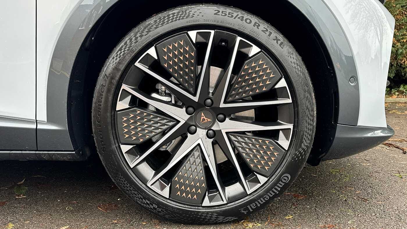 Cupra Tavascan VZ2 77 kWh AFV 340 Auto Winter Pack