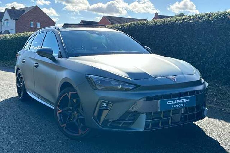 Cupra Leon Estate VZ First Edition 1.5 e-HYBRID DSG-auto 272 6-speed automatic *Matte Paint*