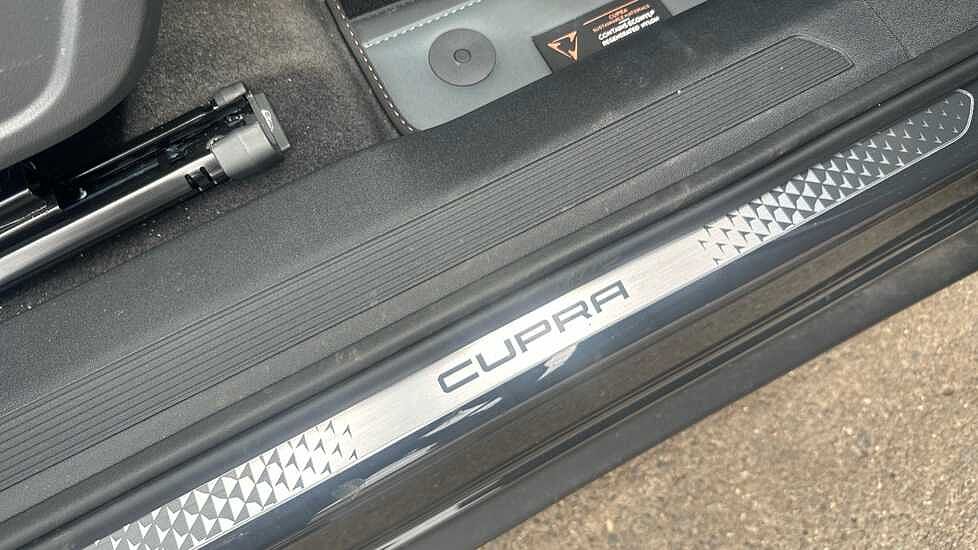 CUPRA Tavascan
