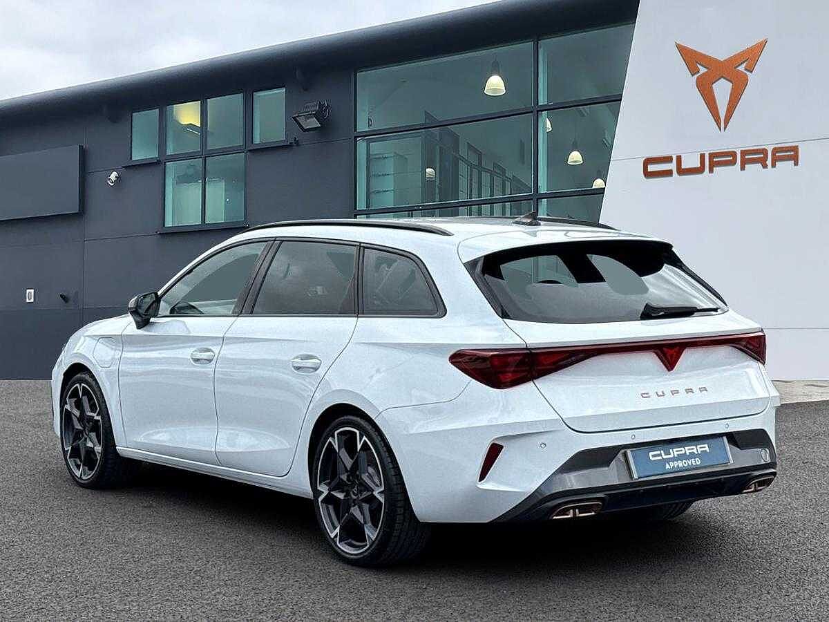 Cupra Leon NF 1.5 e-HYBRID (272ps) VZ1 DSG