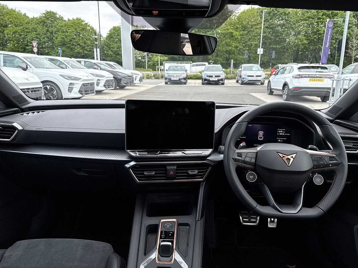 Cupra Leon NF 1.5 e-HYBRID (272ps) VZ1 DSG