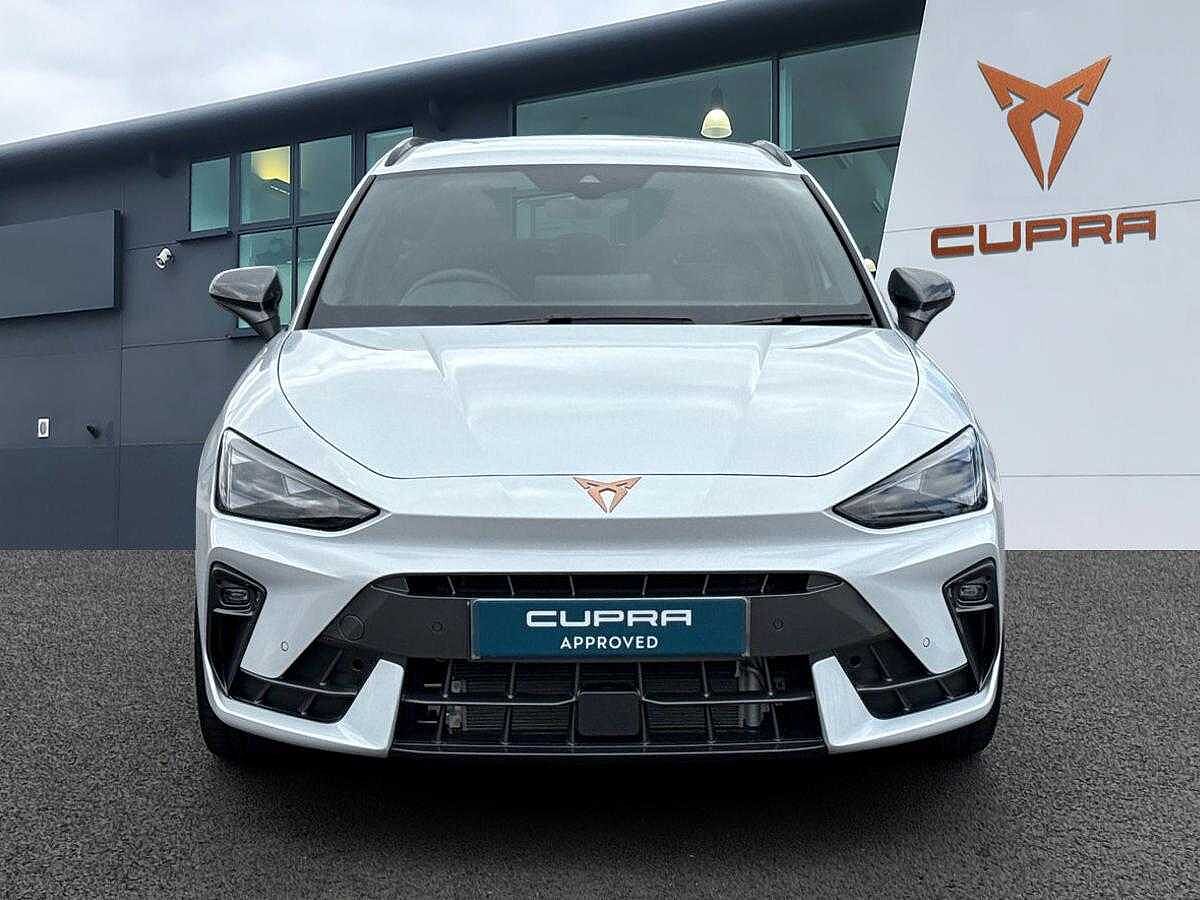 Cupra Leon NF 1.5 e-HYBRID (272ps) VZ1 DSG