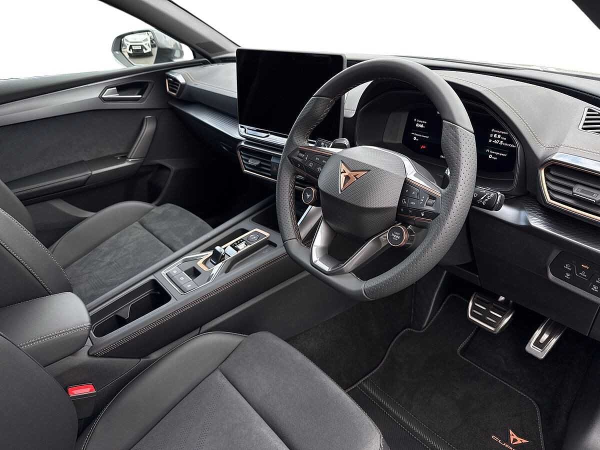 Cupra Leon NF 1.5 e-HYBRID (272ps) VZ1 DSG