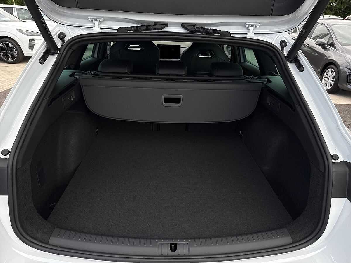 Cupra Leon NF 1.5 e-HYBRID (272ps) VZ1 DSG